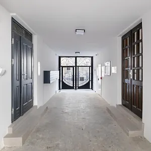 Lwowska 9 - Cozy & Comfortable By Renters Apartment